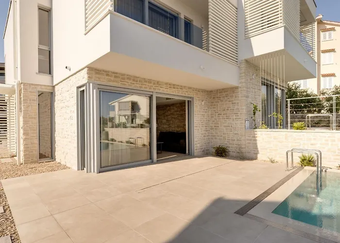 Holiday home Neue Moderne Smokva 1 Mit Pool By Interhome *