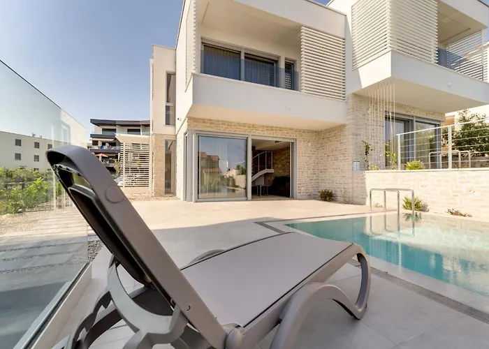 Neue Moderne Smokva 1 Mit Pool By Interhome Holiday home Krk Town