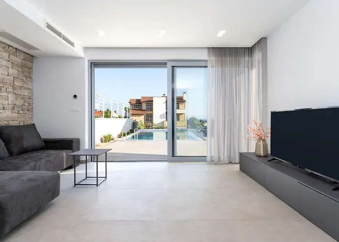 Neue Moderne Smokva 1 Mit Pool By Interhome Holiday home *