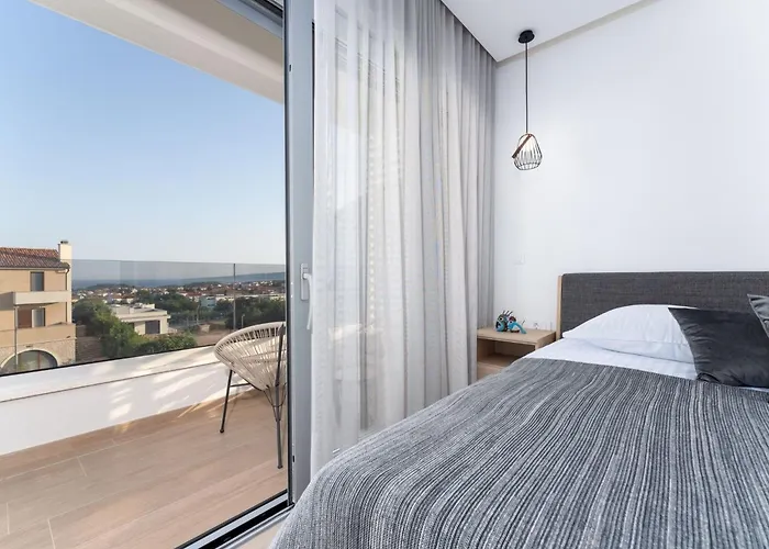 Neue Moderne Smokva 1 Mit Pool By Interhome * Krk Town