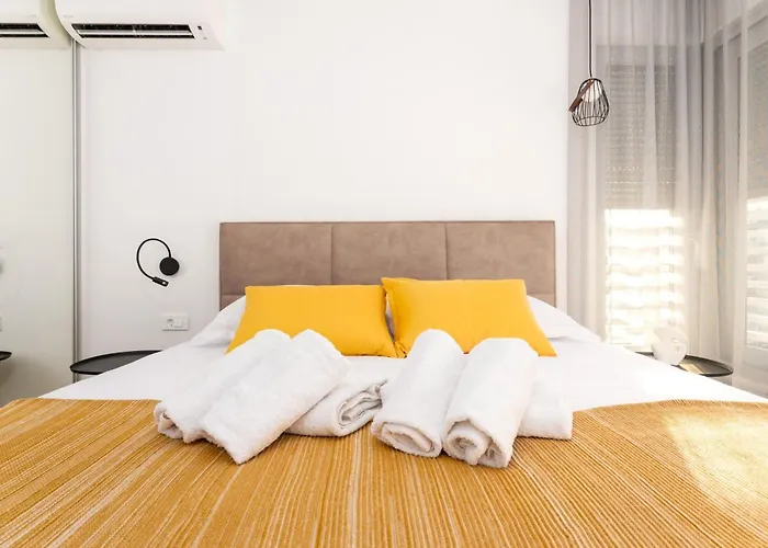 Holiday home Neue Moderne Smokva 1 Mit Pool By Interhome *