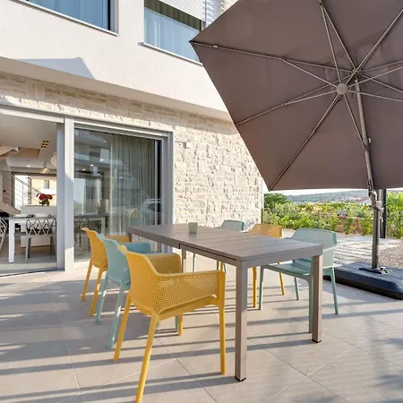Neue Moderne Smokva 1 Mit Pool By Interhome Сasa de vacaciones *