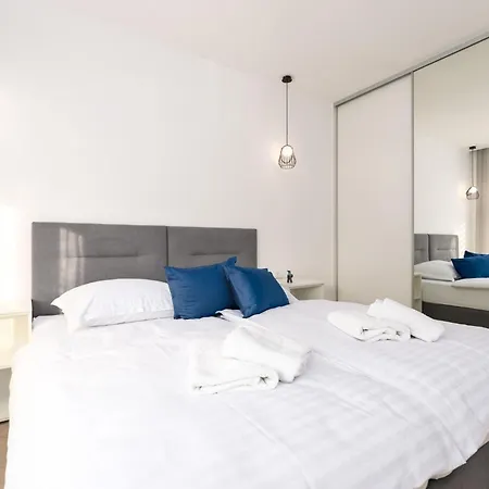 Neue Moderne Smokva 1 Mit Pool By Interhome * Krk Town
