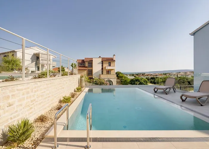 Neue Moderne Smokva 1 Mit Pool By Interhome Nyaraló *