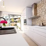 Feriehus Neue Moderne Smokva 1 Mit Pool By Interhome *