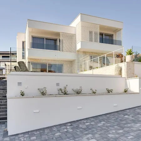 Neue Moderne Smokva 1 Mit Pool By Interhome Feriehus *